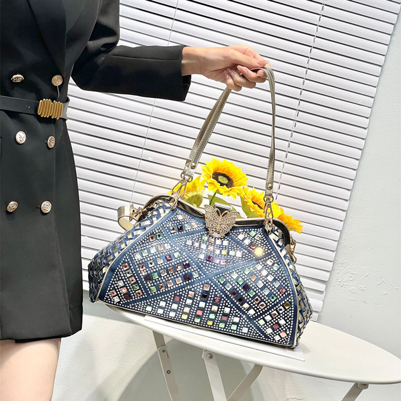 Interior Design High End - 2026 Luxuriöse Neueste Große Farbige Diamant-Damen-Clip-Handtaschen