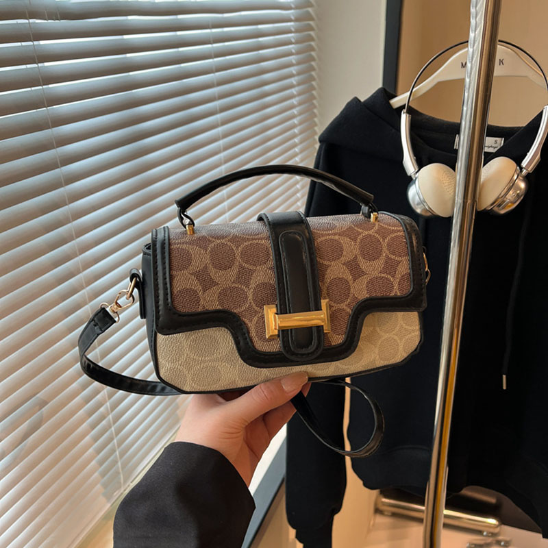 Leicht Luxuriöse Nischen-Desig – Interior Design High End Bewertung und Preis