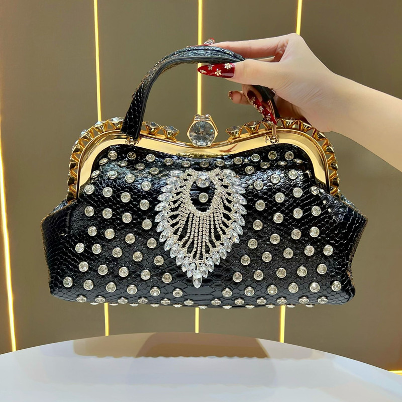 2025, High-End-Handtaschen mit – Interior Design High End Bewertung und Preis