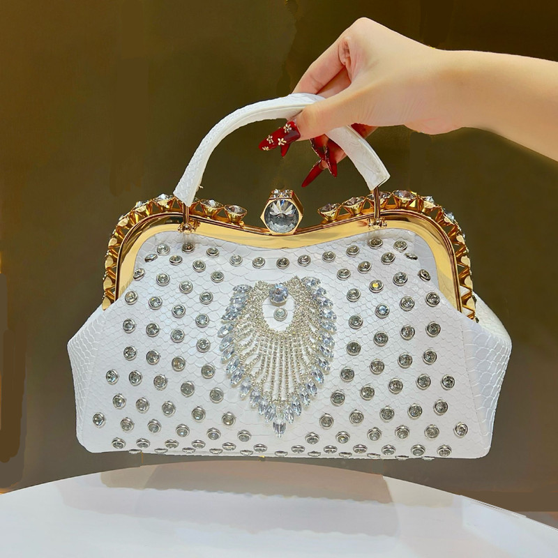 2025, High-End-Handtaschen mit – Interior Design High End Bewertung und Preis